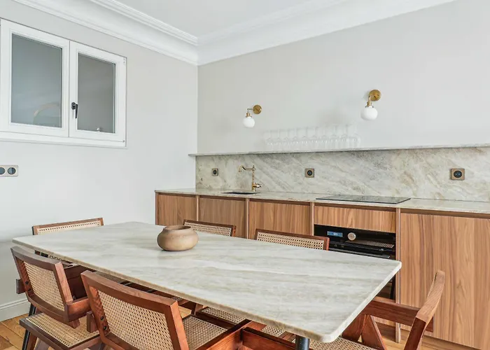 Apartment Magnificent Flat - 2br-6p - Champs Elysees Paris