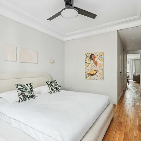 Magnificent Flat - 2br-6p - Champs Elysees