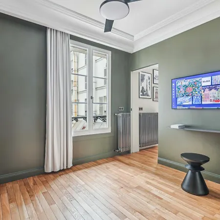 Magnificent Flat - 2br-6p - Champs Elysees 아파트 *