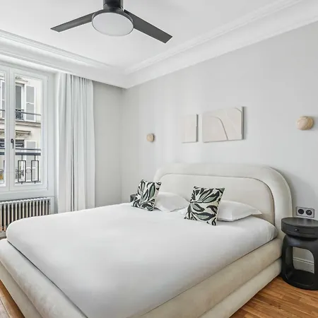 Magnificent Flat - 2br-6p - Champs Elysees Apartman