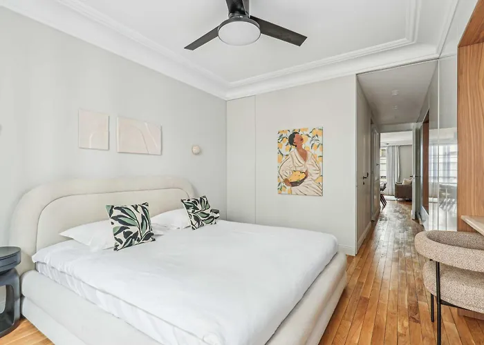 Magnificent Flat - 2br-6p - Champs Elysees